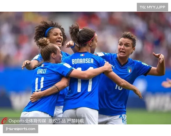 朝鲜女足金元心头球破僵 四分钟内梅开二度定胜局